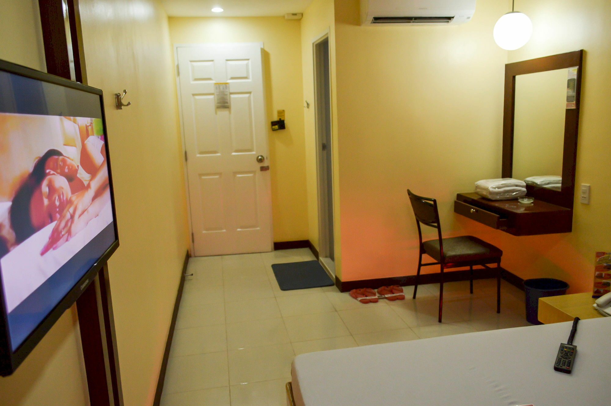 Hotel Sogo Pasay Wood Street Екстер'єр фото