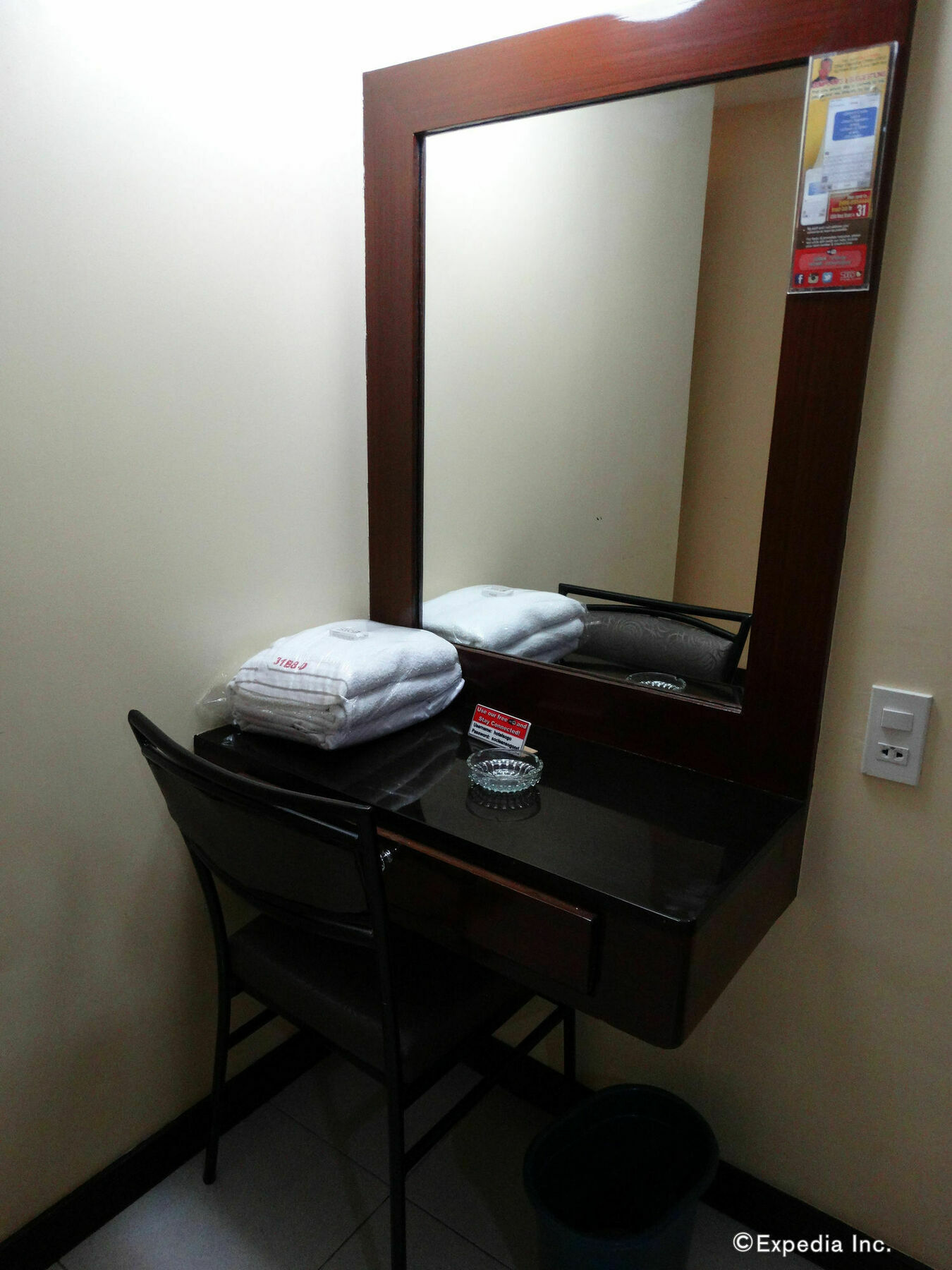 Hotel Sogo Pasay Wood Street Екстер'єр фото