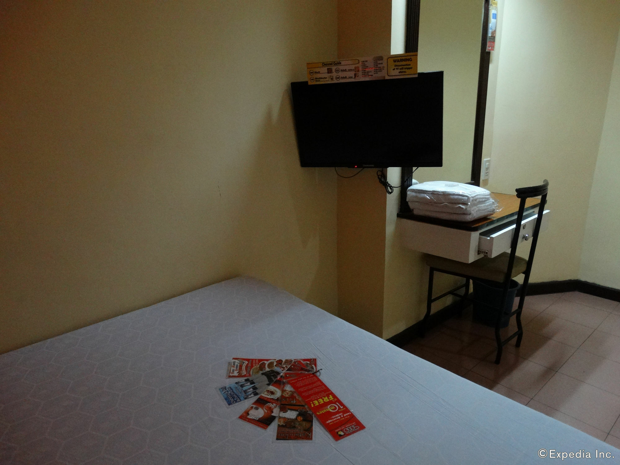 Hotel Sogo Pasay Wood Street Екстер'єр фото